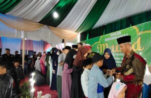 1000 Yatim Terima Santunan Dalam Milad Majelis Sholawat Al-Baasith Ke -13 tahun