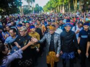 HJB ke 541, Ribuan Warga Hingga Sandiaga Uno Ikut Arak-Arakan Helaran