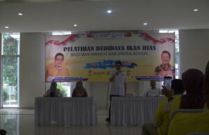 Masyarakat Kabupaten Bogor Diberi Penyuluhan dan Pelatihan Budidaya Ikan Hias