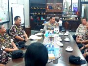 Kapolresta Bogor Kota Terima Kunjungan dan Silaturahmi PC 10.05 KB Kota Bogor, Akan Diagendakan Ngopi Bareng Dalam Waktu Dekat