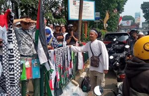 Aksi Solidaritas dan Peduli Palestina Tugu Kujang, Membawa Keberkahan Bagi Pedagang Pernak Pernik