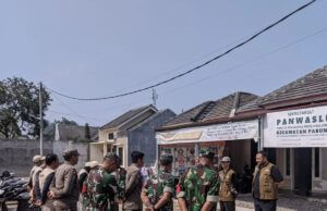 Panwaslu Kecamatan Parung Dampingi Satpol PP dalam Penertiban APS Parpol