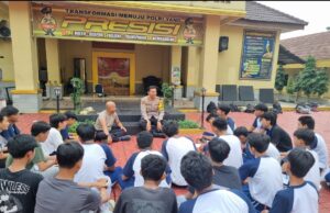 Kapolresta Bogor Kota Ngobrol Santai dengan Siswa Binaan SKCK Goes To School, Curhat Pribadi hingga Cita-Cita Ingin Jadi Polisi