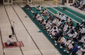 Doa dan Dzikir Bersama di Masjid Agung, Muhasabah Malam Pergantian Tahun