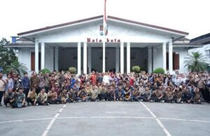 Panwascam Bogor Tengah Lantik 300 Pengawas TPS