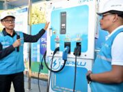 Gunakan Mobil Listrik, Dirut PLN Jajal SPKLU di Rest Area 628B Saradan, Pastikan Seluruh Sistem Layanan SPKLU Andal