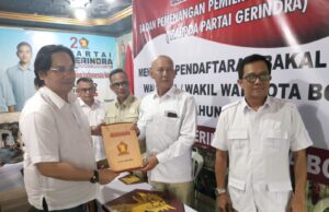 Pengacara Kondang Farhat Abbas Resmi Ambil Formulir Pendaftaran Jadi Cawalkot Bogor di DPC Gerindra