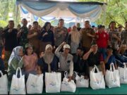 HUT PTPN Group, PTPN I Regional 7 Bagikan Paket Sembako