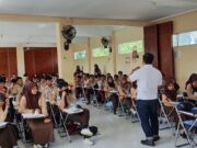 Munjin Sulaeman Berikan Materi Sadar Hukum dan Tinjau Siswa yang Meraih Beasiswa di Sekolah Yayasan Ibnu Sina