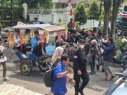 Mengendarai Delman, dr Rayendra-Eka Maulana Daftar di KPU di Kota Bogor