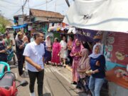 Door to Door di Babakan Pasar, Eka Maulana Serap Aspirasi Warga soal Kesehatan, Sembako, dan UMKM