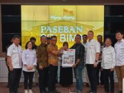 Piagam Penghargaan untuk Pahlawan Penaikan Bendera di Festival Merah Putih Kota Bogor
