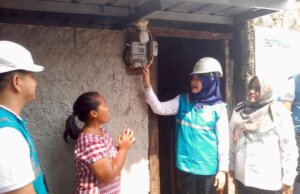 Sambut HLN Ke-79, Donasi Insan PLN Terangi 3.725 Keluarga se-Indonesia