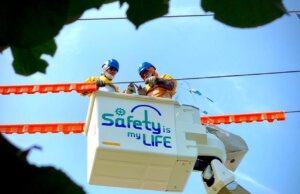Awas Tertukar, PLN Bogor Kenalkan Ciri Kabel dan Tiang Milik PLN