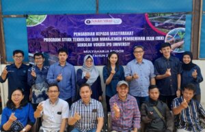 Kenalkan Teknologi Bioflok, Program Studi Teknologi dan Manajemen Pembenihan Ikan (IKN) Sekolah Vokasi IPB University Berbagi Ilmu dan Pengalaman dengan Pembudidaya Ikan Nila di Kelurahan Mulyaharja