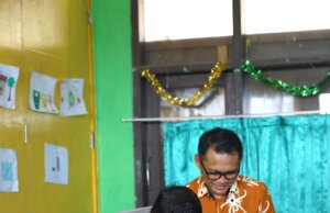 Ratusan Siswa SDN Cimahpar 5 Antusias Program Makan Siang Gratis