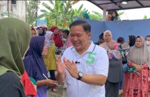 Kampanye di Pasirkuda, Warga: Kami Nge-Fans Dokter Rayendra!