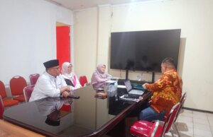 Bawaslu Telusuri Dugaan Pelanggaran Kampanye di Masjid, Paslon Atang Trisnanto Dihadirkan