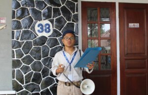 Pahlawan Tanpa Pengharapan: Potret Kehidupan Guru di Indonesia