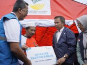 PLN Salurkan Bantuan Untuk Korban Banjir di Sukabumi