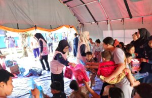 Srikandi PLN Jabar dan YBM Gelar Trauma Healing dan Pemeriksaan Kesehatan Gratis bagi Korban Bencana Sukabumi