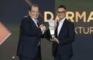 Hattrick! Dirut PLN Darmawan Prasodjo Kembali Dinobatkan Jadi CEO Of The Year 2024