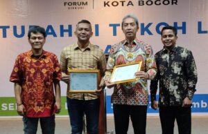 Bogor Kota Harmoni: Dedie A. Rachim dan Jenal Mutaqin Dinobatkan Sebagai Tokoh Toleran