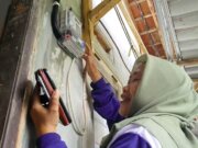 Masyarakat Jawa Barat Manfaatkan Promo Tarif Listrik 50% dari PLN