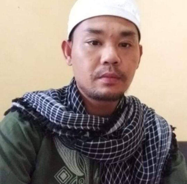 Bapak Abdul Suyandi, terapis pengobatan alat vital di Bekasi