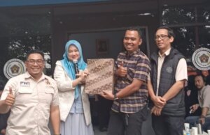 Rayakan HPN 2025, Teh Zakiyah Buat Challenge di Markas PWI Kota Bogor