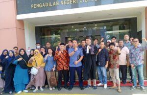 Kasus Truk Sampah di River Valley: Tuntutan Kriminal di Balik Perseteruan Pemilihan Ketua RT