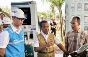Kunjungi SPKLU di Banten, Menteri ESDM Apresiasi Kesiapan PLN Sambut Mudik Lebaran 2025