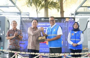 Kolaborasi dengan Swasta, PLN Resmikan SPKLU Center PLN Pertama di Rest Area Km 38B Tol Jagorawi