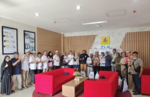 PLN dan YBM UP3 Bogor Berbagi Kebahagiaan dengan Pejuang Kelistrikan