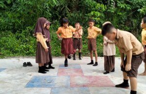 Respon Pendidik terhadap Sekolah Barak: Mendidik Tidak Bisa Instan Sekolah Barak