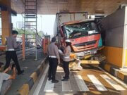 Kembali Kecelakaan Beruntun di Tol Ciawi: Truk Fuso Tabrak Kendaraan Lain Akibat Rem Blong
