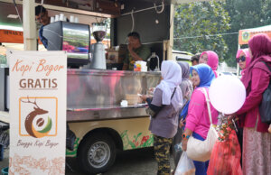 Distanhorbun Bagikan Kopi Gratis di Kabogorfest 2025, Promosikan Kopi Robusta Asli Bogor