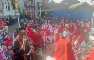 Semarak Karnaval HUT ke-80 RI di Kelurahan Sempur, Kreativitas Warga Berkilau