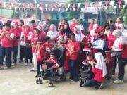 Warga Perumahan TGK RT 006 RW 012 Gelar Jalan Santai Meriahkan HUT ke-80 RI