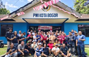 Kadispora Jabar Puji Konsistensi PWI Kota Bogor Hadirkan Program Jumat Sehat