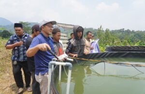 IPB University Kenalkan Teknologi Finebubble untuk Tingkatkan Produktivitas Petani Desa Sadeng Kolot