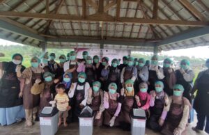 IPB University Dorong UMKM Pangan Mulyaharja Tingkatkan Daya Saing Melalui Pelatihan Sanitasi dan Keamanan Pangan