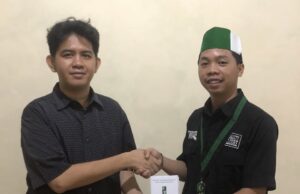 FISA HMI-MPO Serahkan 200 Buku Saku LK I untuk Perkuat Kaderisasi HMI Cabang Bogor