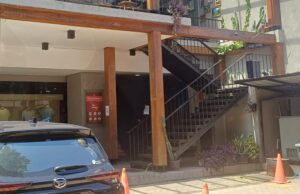 Misteri Kematian MJ: Driver Ojol yang Jaga Toko Ditemukan di Pelafon Mushola, Eiger Klarifikasi Bukan Karyawan!