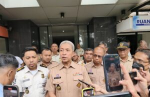 Pindah Kantor ke Ahmad Yani, Wali Kota Bogor Tantang Satpol PP Bersihkan Kawasan Taman Heulang