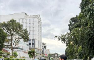 Sebar Keberkahan di Jalur Protokol, BRI Bogor Pajajaran Bagikan Takjil untuk Pengguna Jalan
