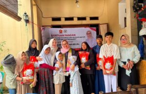 Dapur Tetap Mengepul, Aksi Nyata Endang Setyawati Thohari Bantu Warga Pra-Sejahtera Bogor