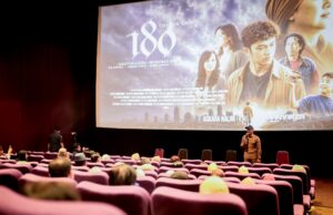 Jenal Mutaqin Apresiasi Film 180 Chapter “Emak”: Bahan Renungan
