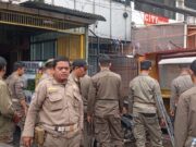 Trotoar Dewi Sartika Dikepung Gerobak, Satpol PP: Hak Pejalan Kaki Tidak Bisa Dikompromi!
