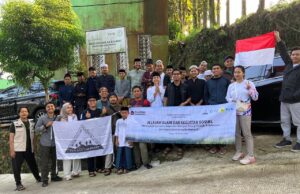 Komunitas Pecinta Alam PLN Bersama YBM PLN UP3 Bogor Gelar Trekking Edukatif dan Aksi Sosial di Kawasan Gunung Salak